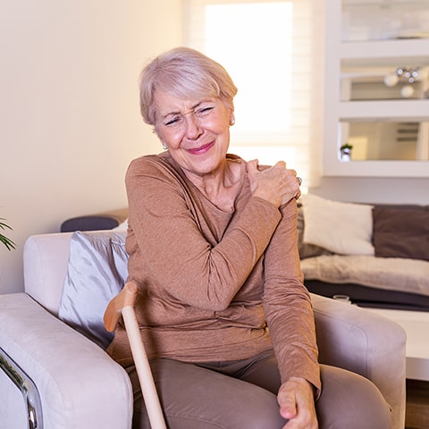 Comment se remettre d'un AVC : étapes de rééducation, conseils essentiels, exercices physiques, suivi médical et amélioration de la qualité de vie pour seniors en 2025